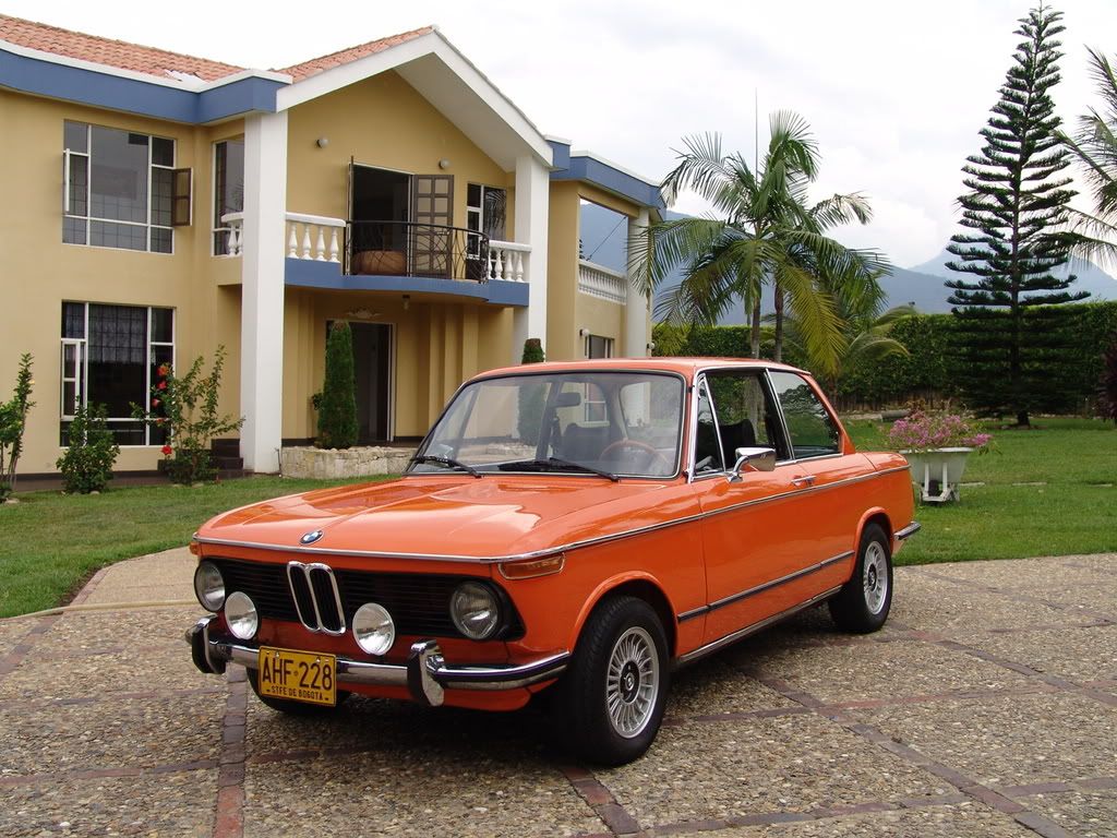 BMW2002035.jpg