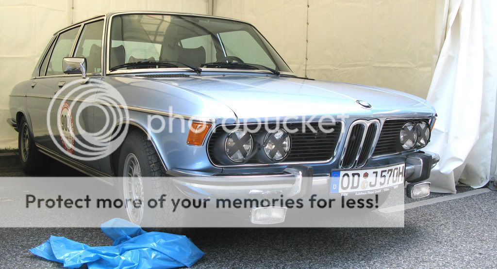 2843020450_b36cc425011977BMW33l_E3_.jpg