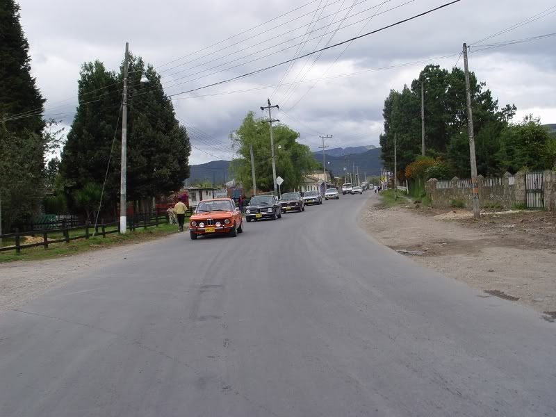 2002PASEOCHIA25-07-04043.jpg