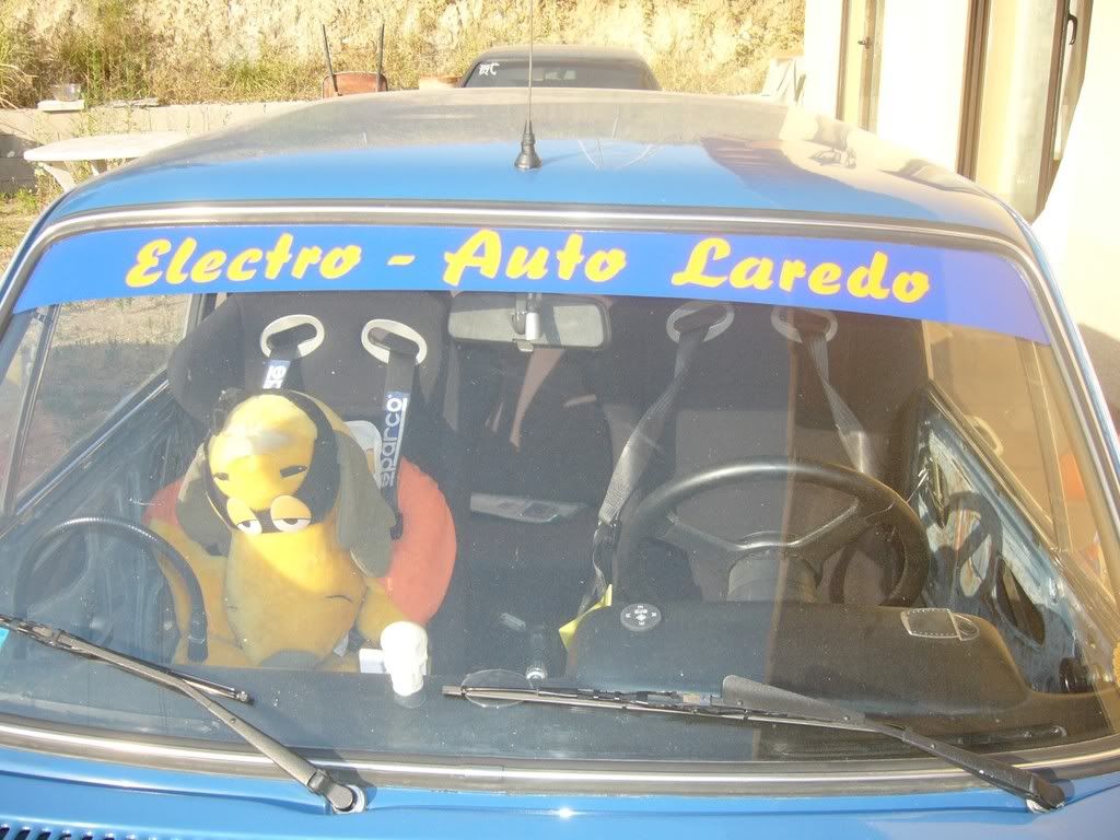 BMW2002ti003.jpg
