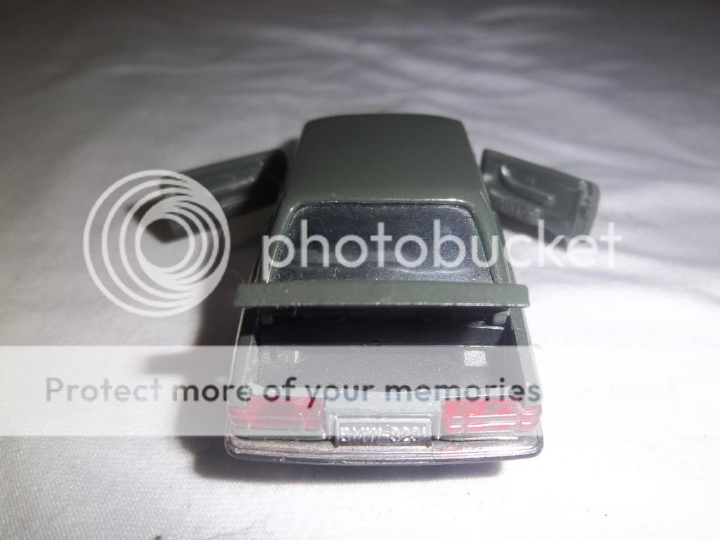 085-3_zps66d19e46.jpg