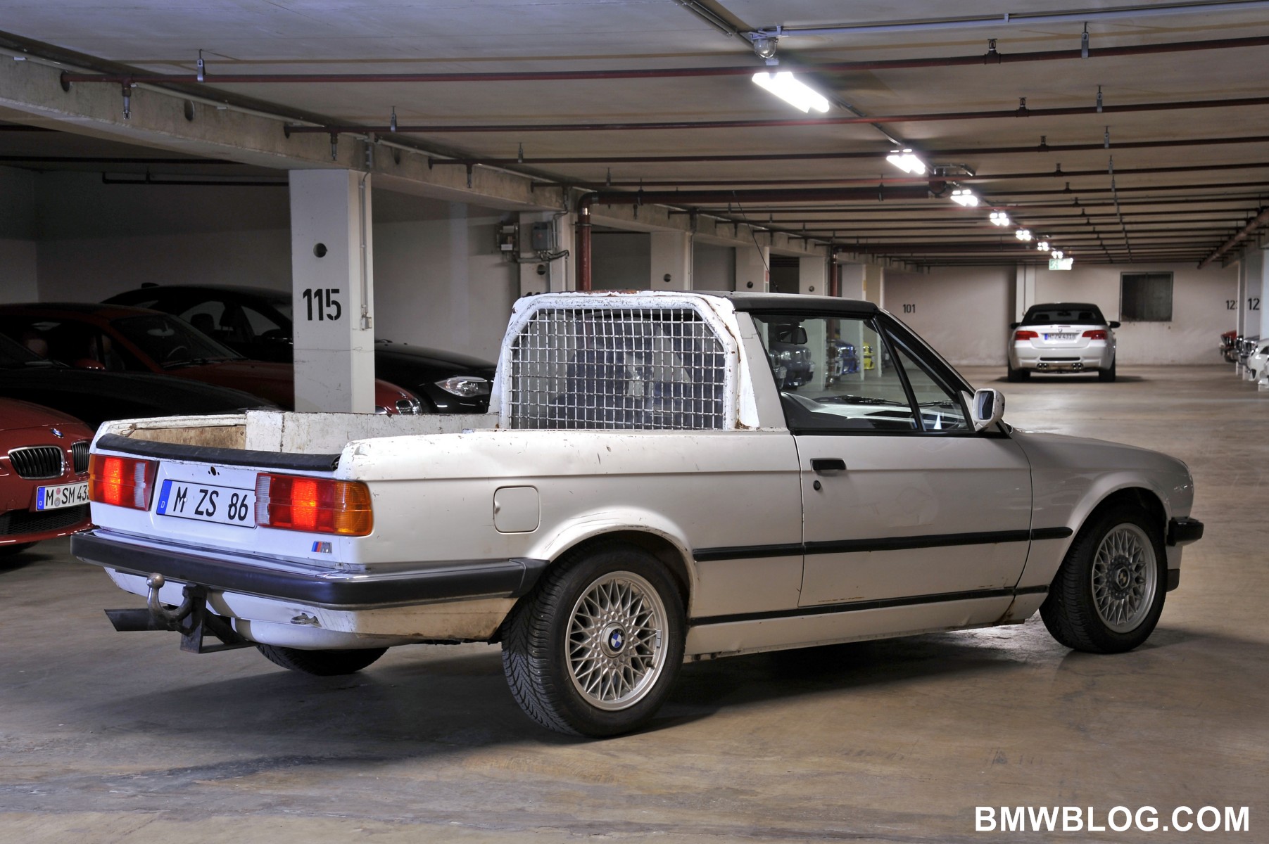 BMW-M-secret-garage-11.jpg