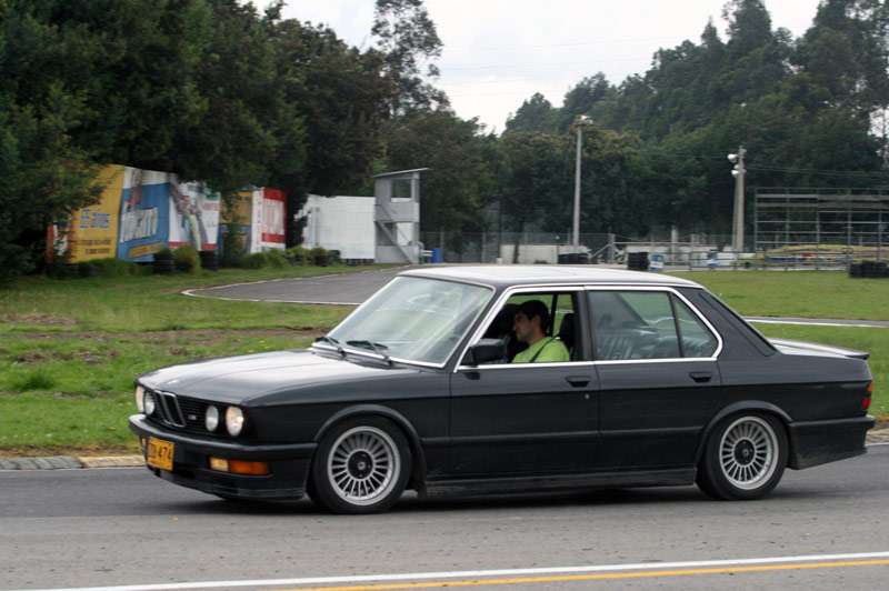 m53rq9.jpg