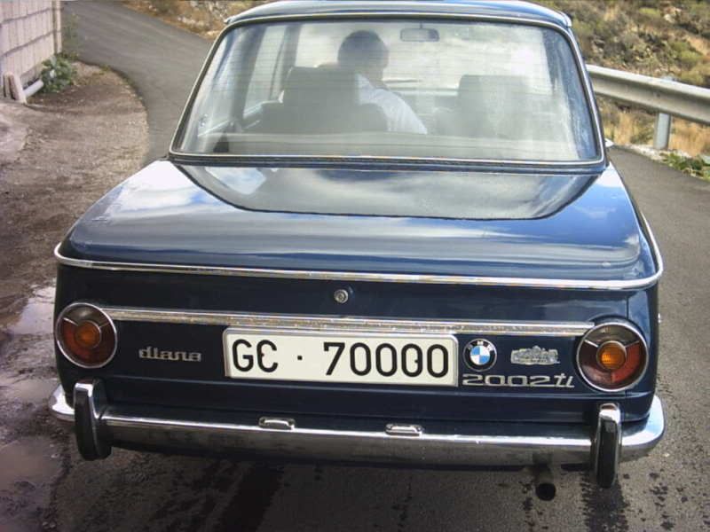 BMW_2002_ti_7.jpg