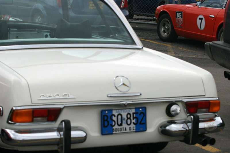mercedes6cy8.jpg