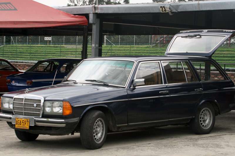 mercedes2pa0.jpg