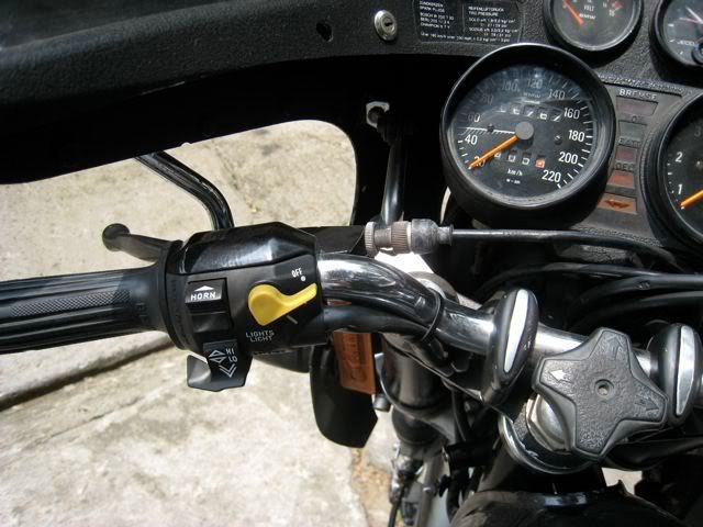 R90SIX.jpg